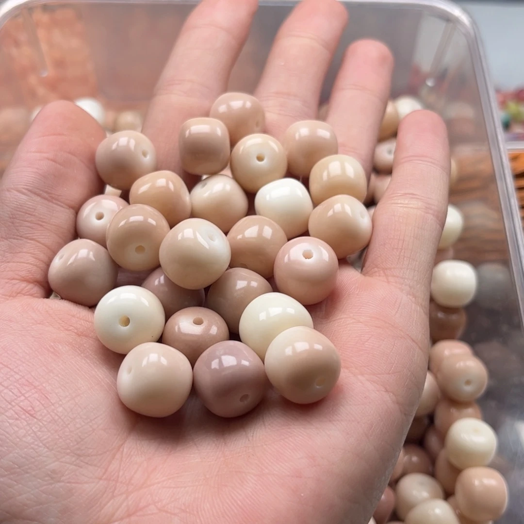 【闪购商品】白玉菩提吊坠c14/20+20颗干磨石头料