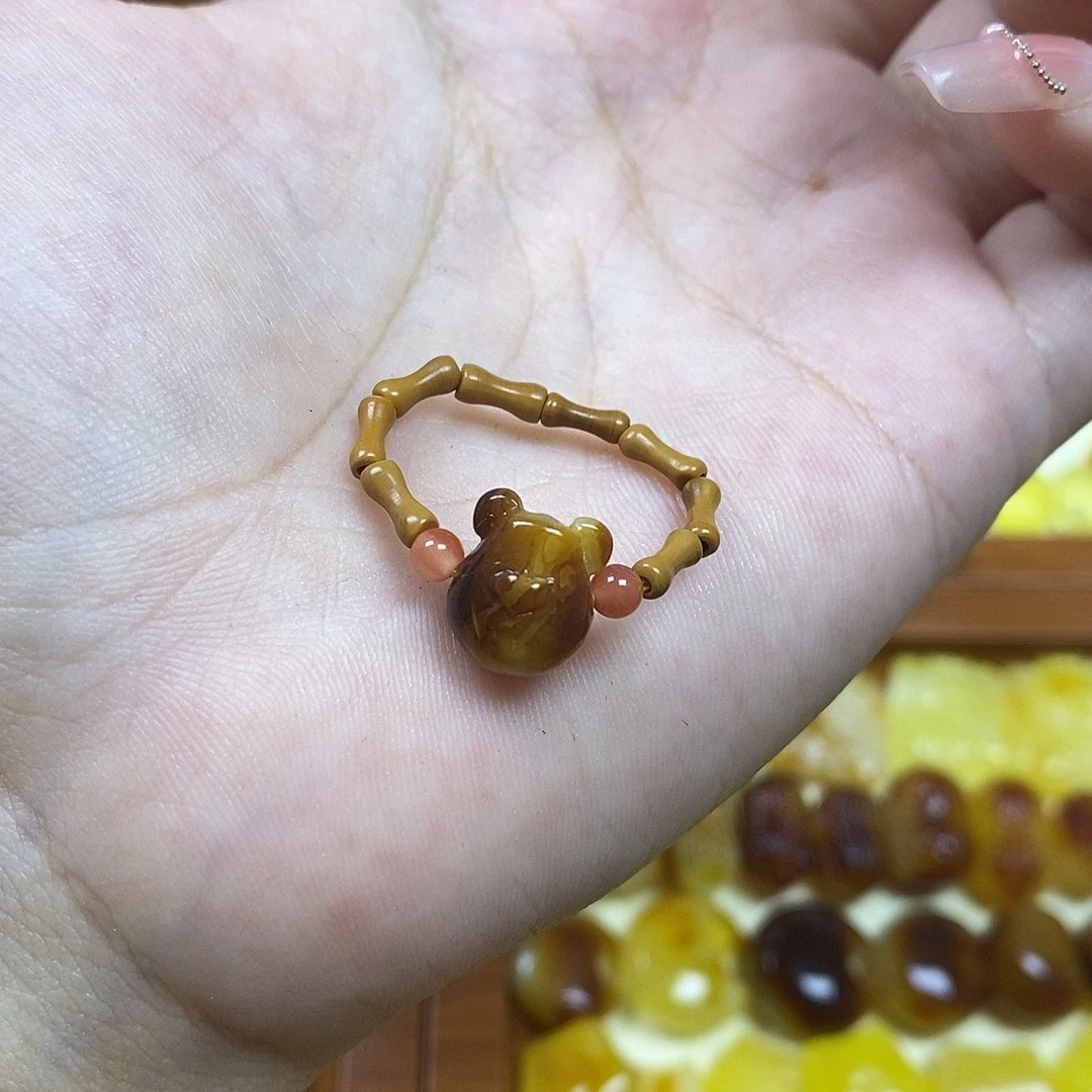 琥珀未镶嵌珠宝奇石