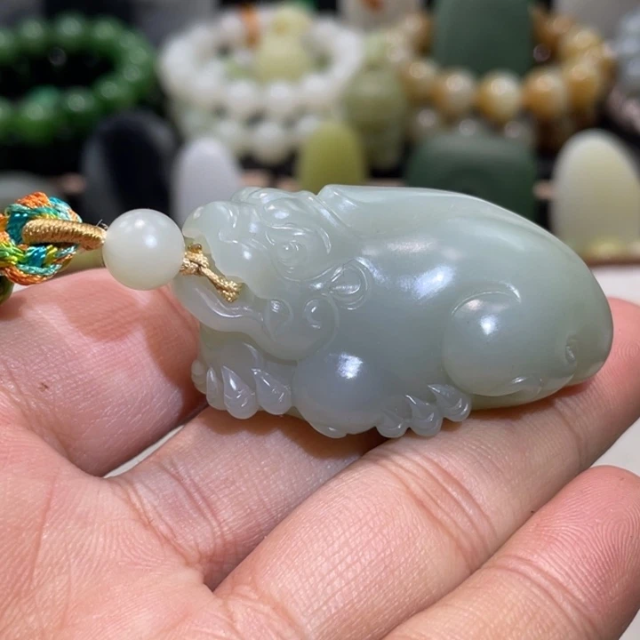 和田玉未镶嵌手串