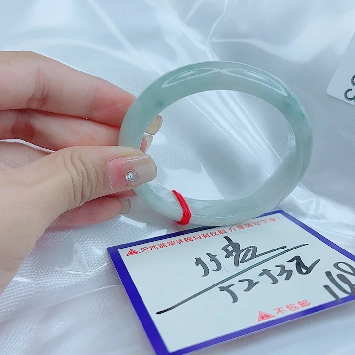 翡翠未镶嵌手镯翡翠