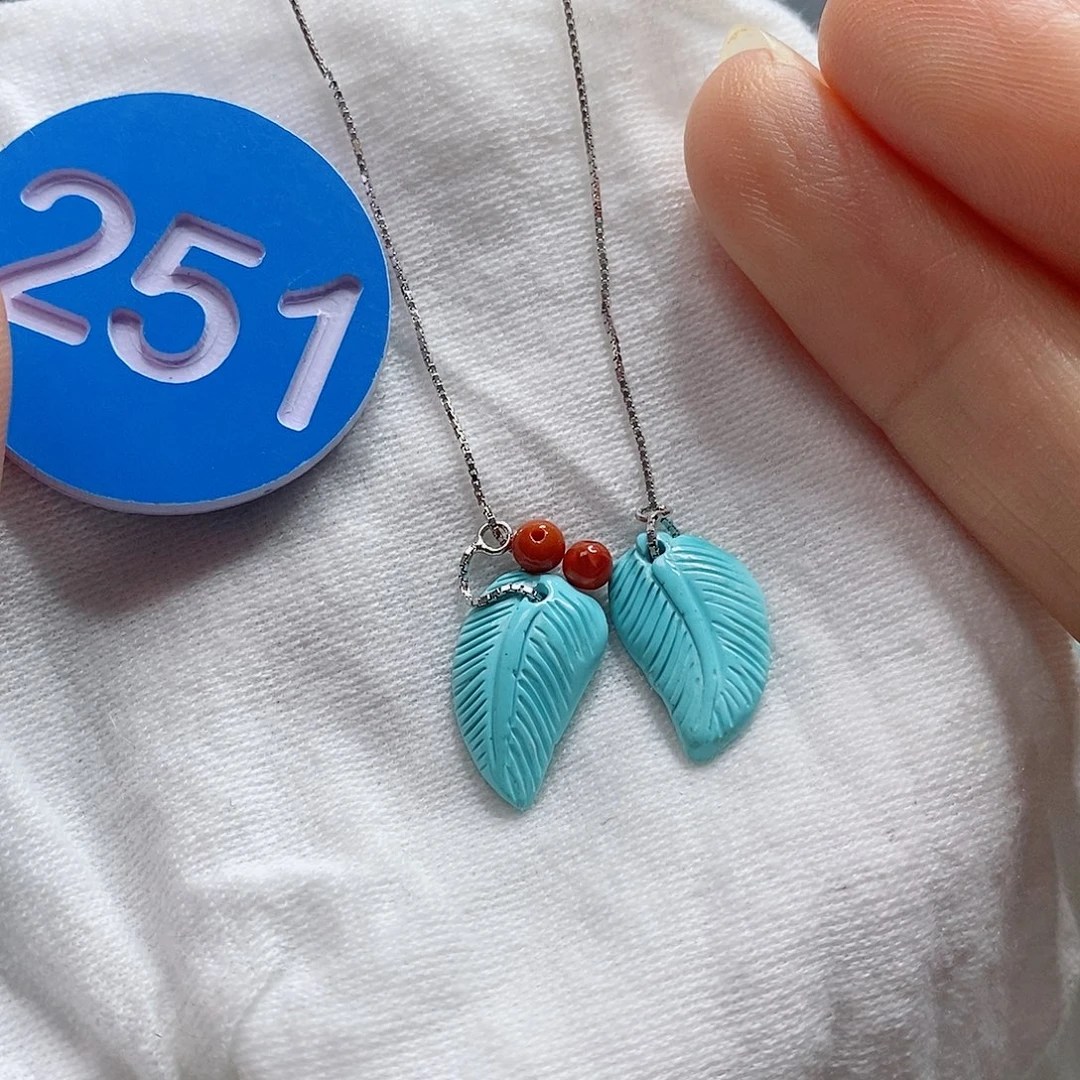 东***华南红玛瑙未镶嵌珠宝奇石