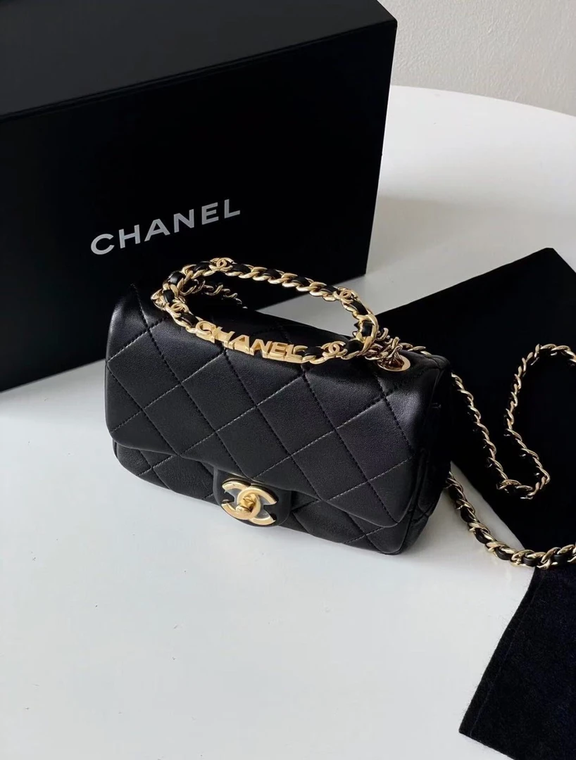 99新 Chanel/香奈儿 23c 字母圆环手柄方胖子包 17cm 11770953