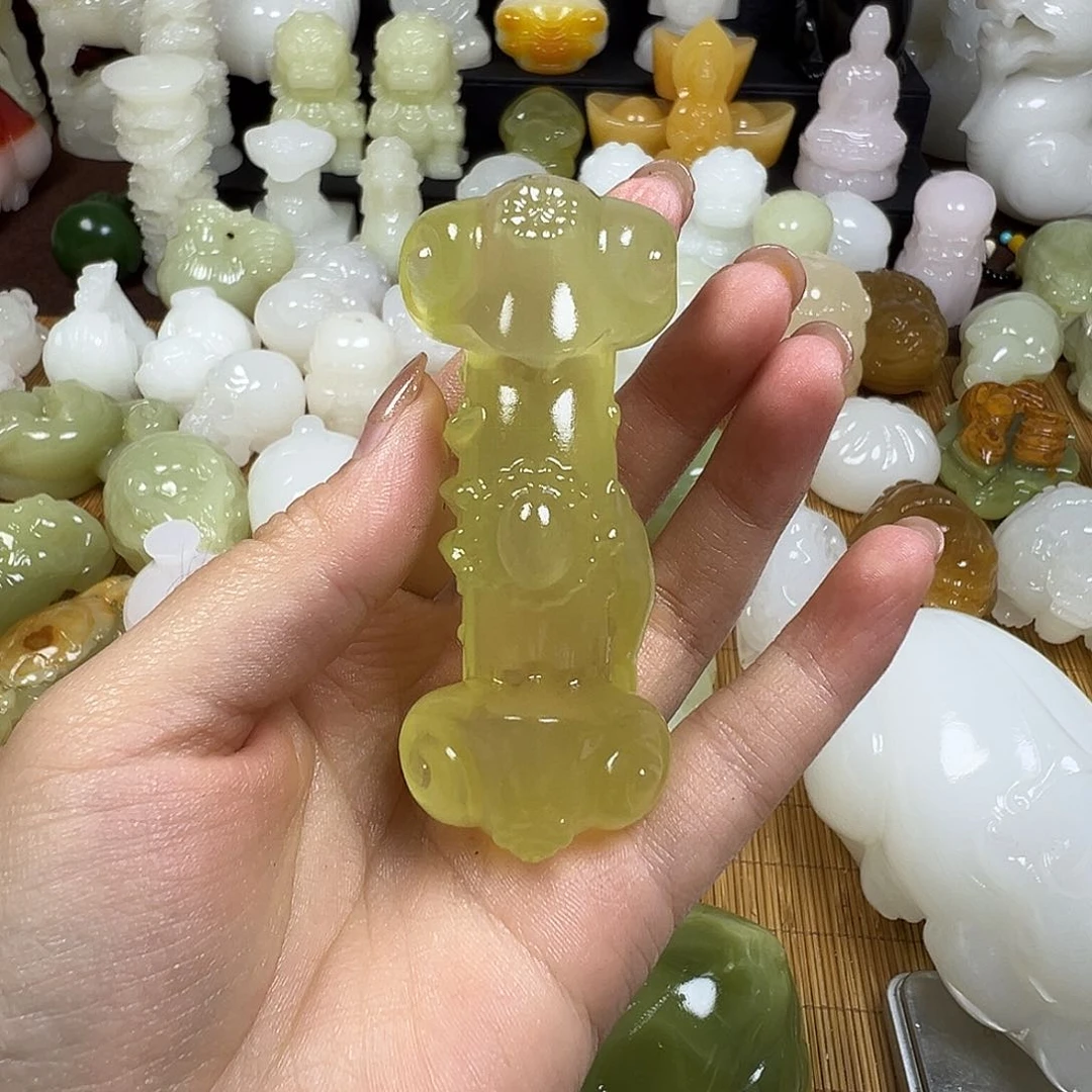 石材M****i黄金猫眼如意