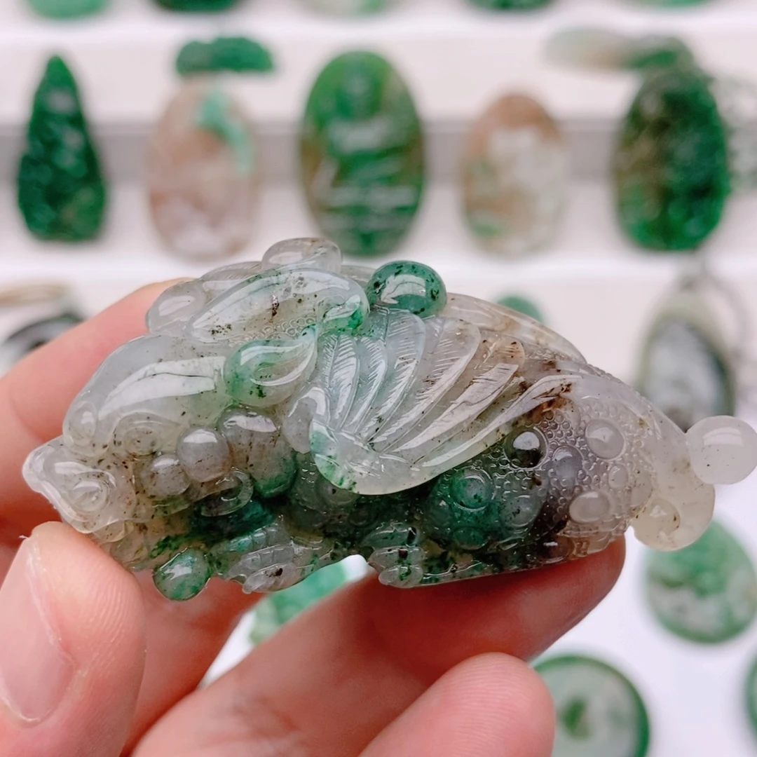 独山玉未镶嵌颈饰磨*唧