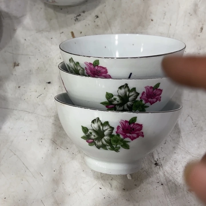 米饭碗12.8公分，微瑕三只