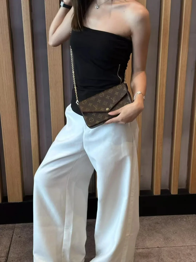 95新 LouisVuitton/路易威登 老花新款三合一绒内/98新