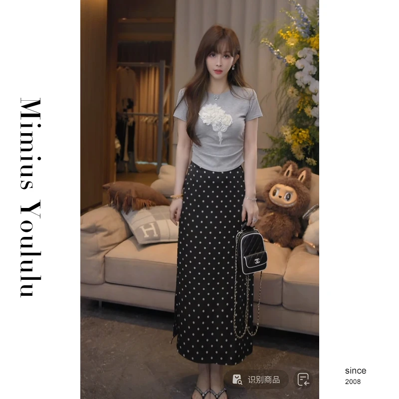 【mimius】琳通勤百搭立体花朵圆领短袖+波点半身裙（后松紧） G04430