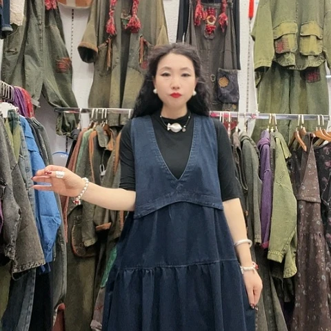 刺绣招财猫牛仔马甲裙深蓝