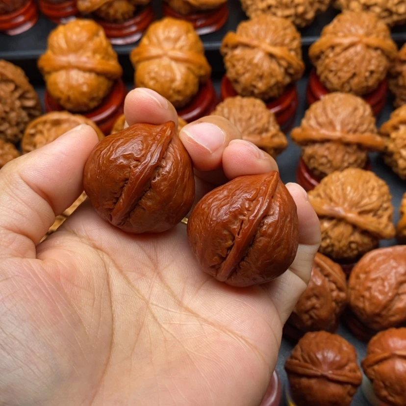 【闪购商品】文玩核桃把件貔貅