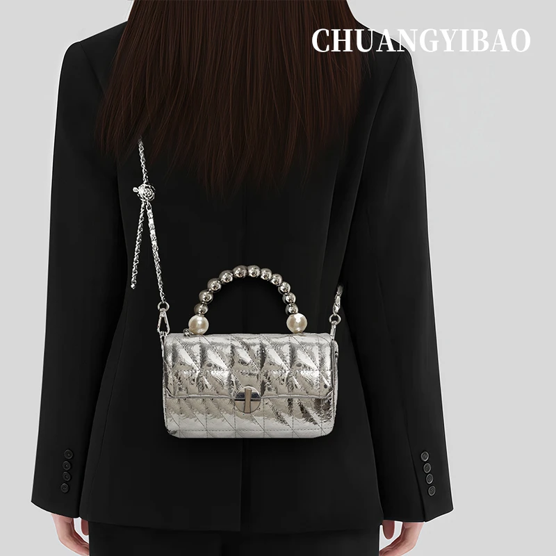 银色菱格链条包2025新款流行高级感小众设计时尚手提单肩斜挎包