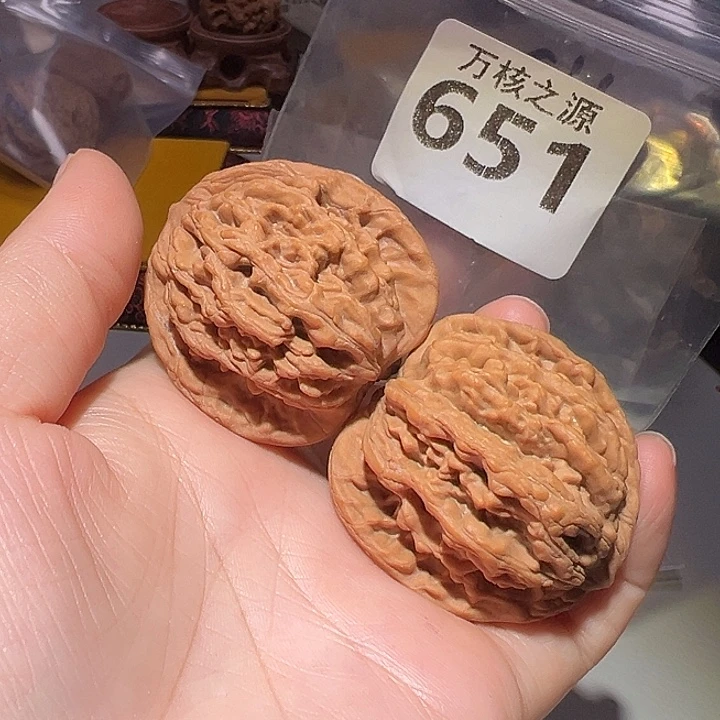 桃核吊坠43全品麦穗虎头，粗筋厚棱……