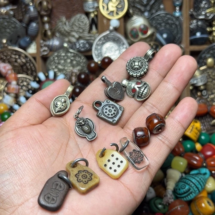 傲***圆吊坠柏香籽/百香籽