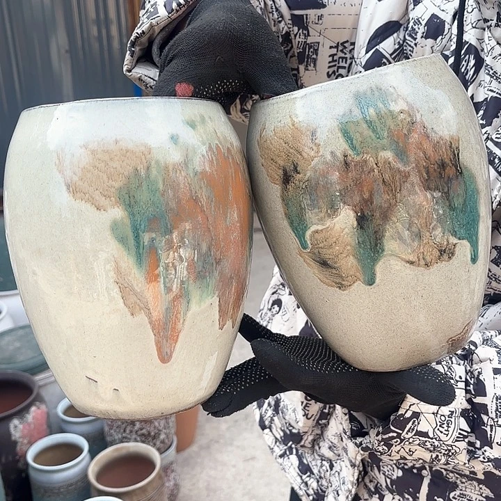 红陶微瑕油画两个口径14高度21