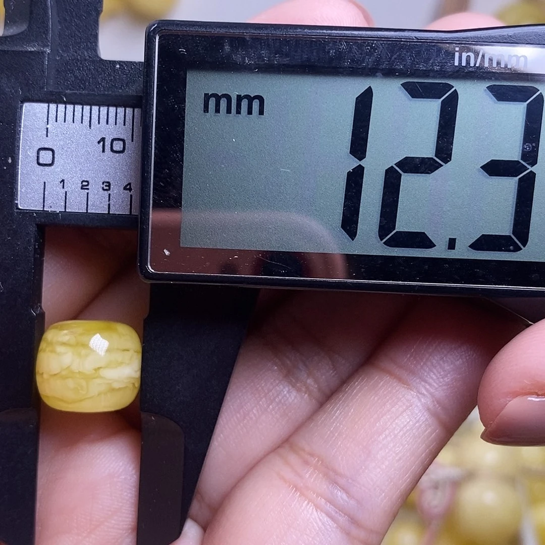 裸石琥珀未镶嵌风*蜜蜡老型瑕疵