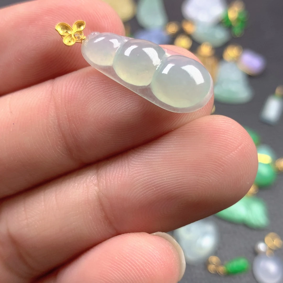 【闪购商品】颈饰18K金镶嵌翡翠翡翠