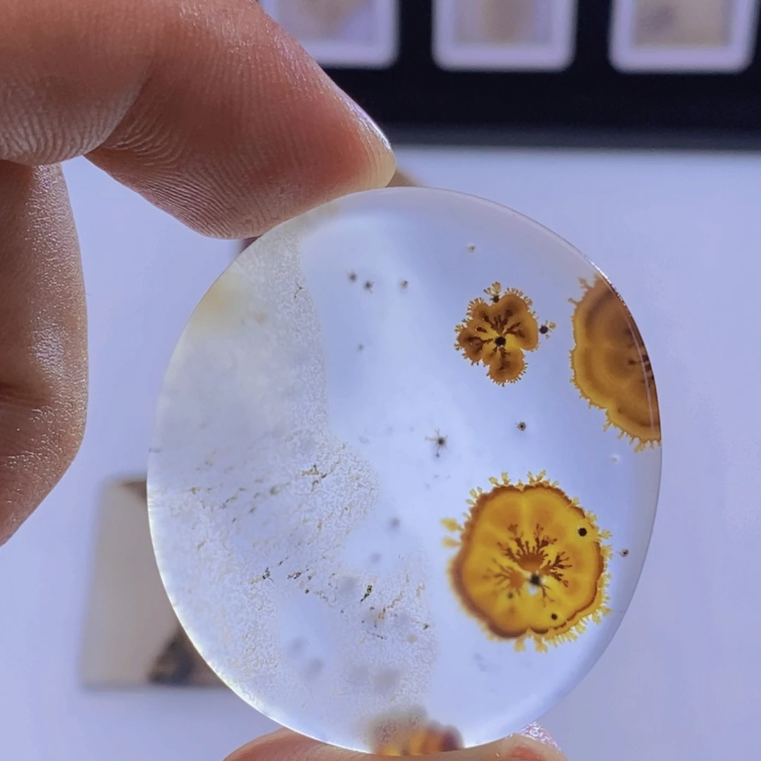 玛瑙/玉髓未镶嵌吊坠(不含链)82