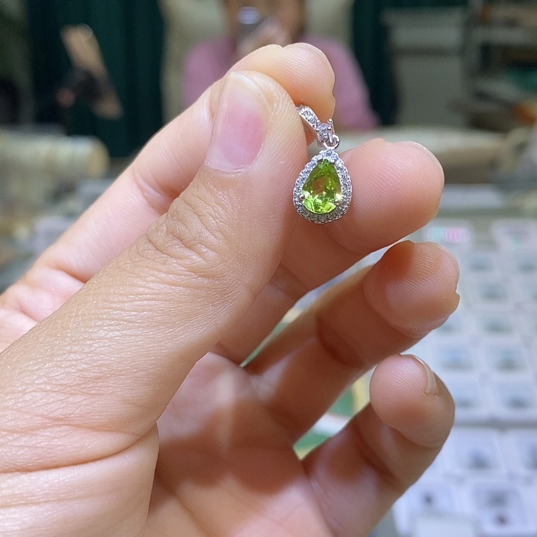 银S925镶嵌吊坠(不含链)橄榄石天然橄榄石