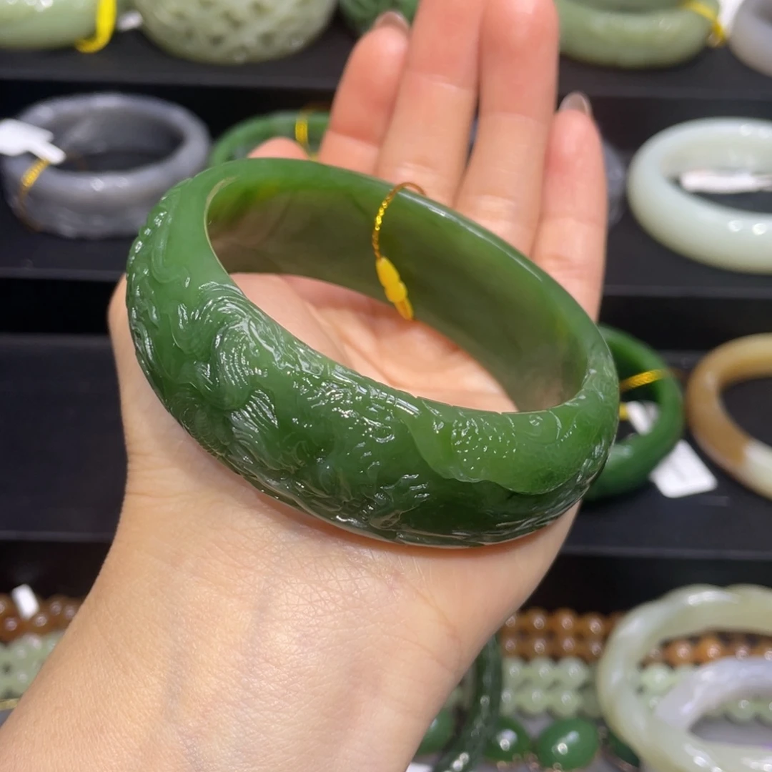 和田玉手镯60圈口 编号82未镶嵌