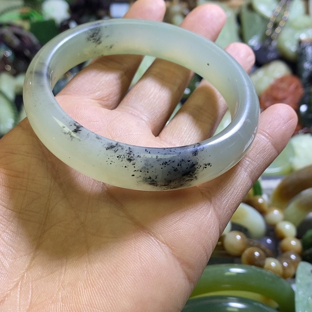 岫玉未镶嵌手镯60口径