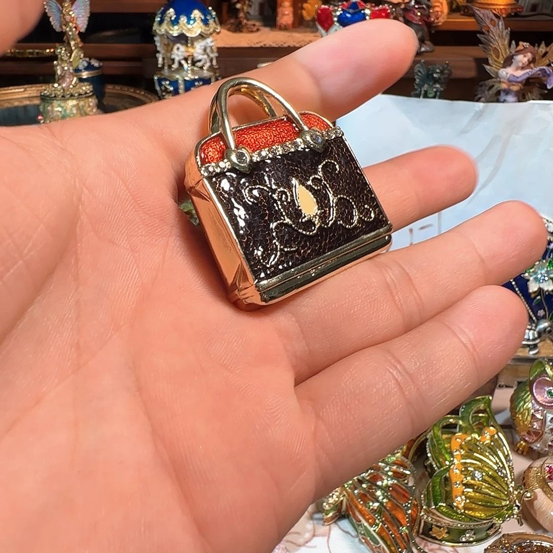 手工制品请勿吹毛求疵