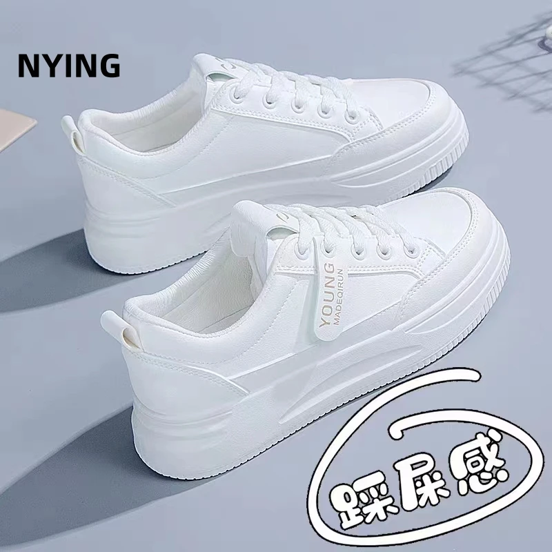 真皮小白鞋女外穿秋季新款轻便软底运动板鞋百搭休闲旅游鞋小码34