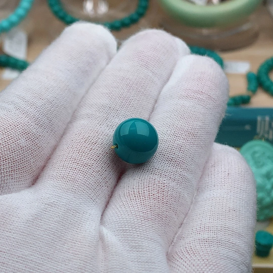 绿松石颈饰未镶嵌