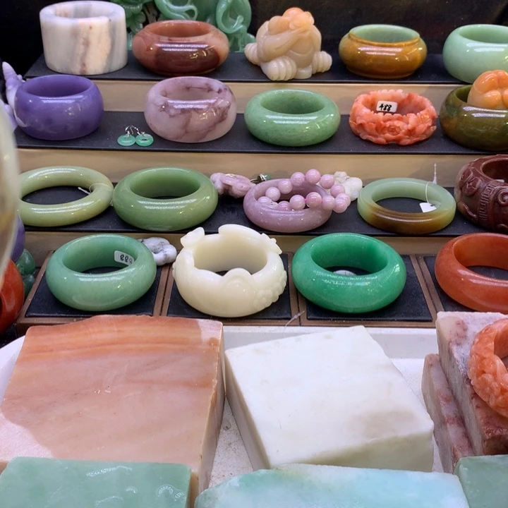 ****哦石英岩玉未镶嵌13468975444