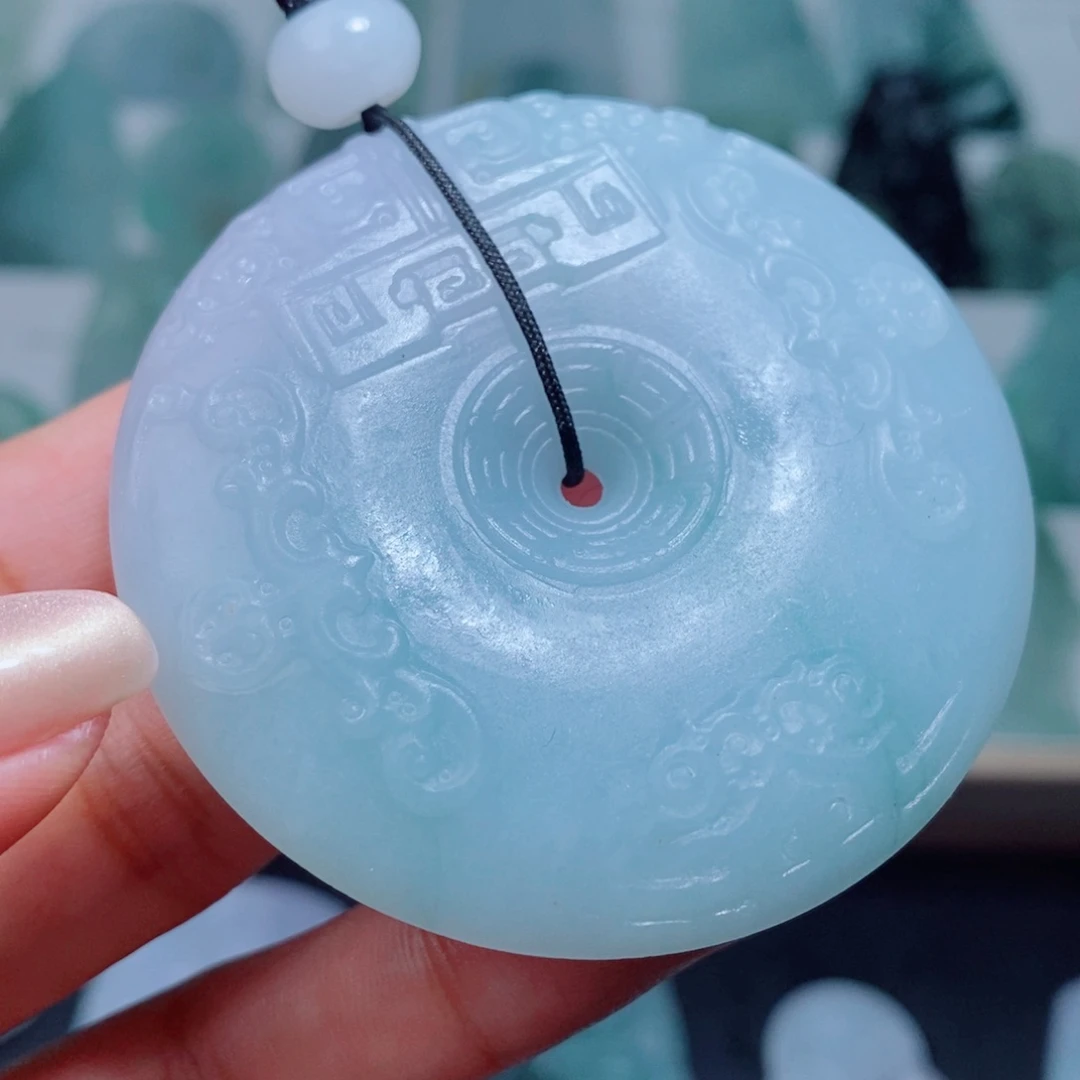 未镶嵌吊坠定制翡翠