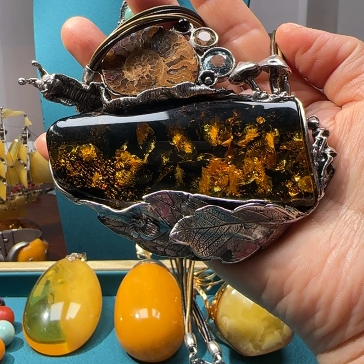 琥珀未镶嵌颈饰波兰设计款琥珀蜜蜡