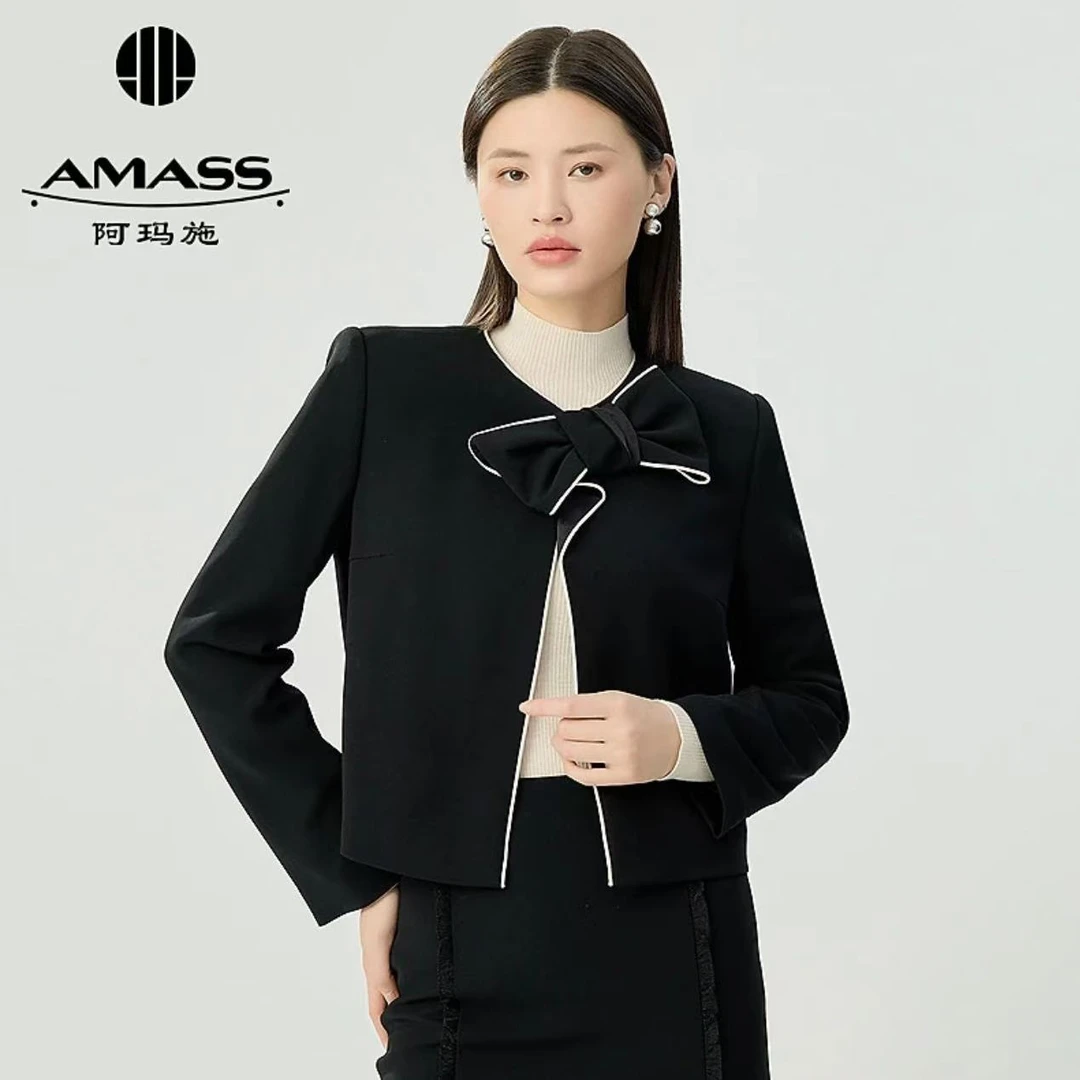 AMASS/阿玛施新款气质圆领百搭上衣冬季蝴蝶结装饰短外套女540021