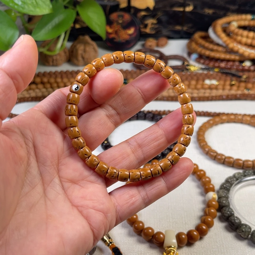 吊坠桃核345667888889999