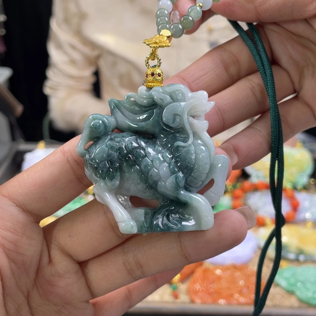 翡翠颈饰未镶嵌代编织