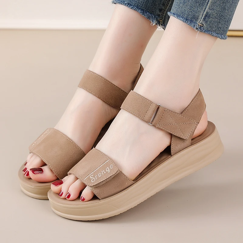 真皮平底魔术贴时尚休闲沙滩鞋夏季百搭休闲厚底妈妈鞋软底凉鞋女