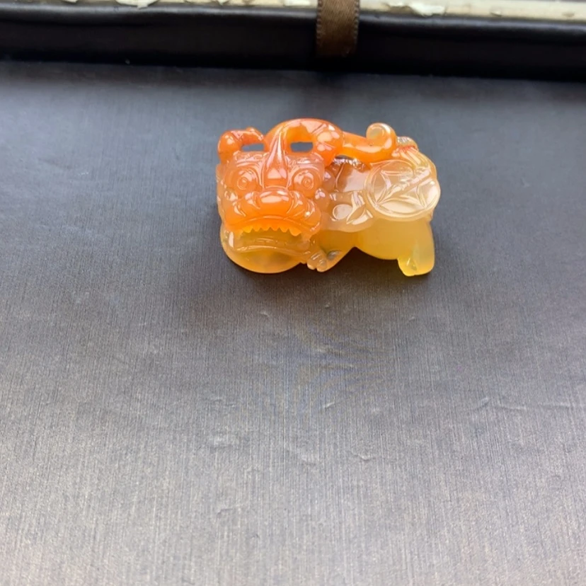 【闪购商品】石英质玉（黄龙玉）挂件未镶嵌