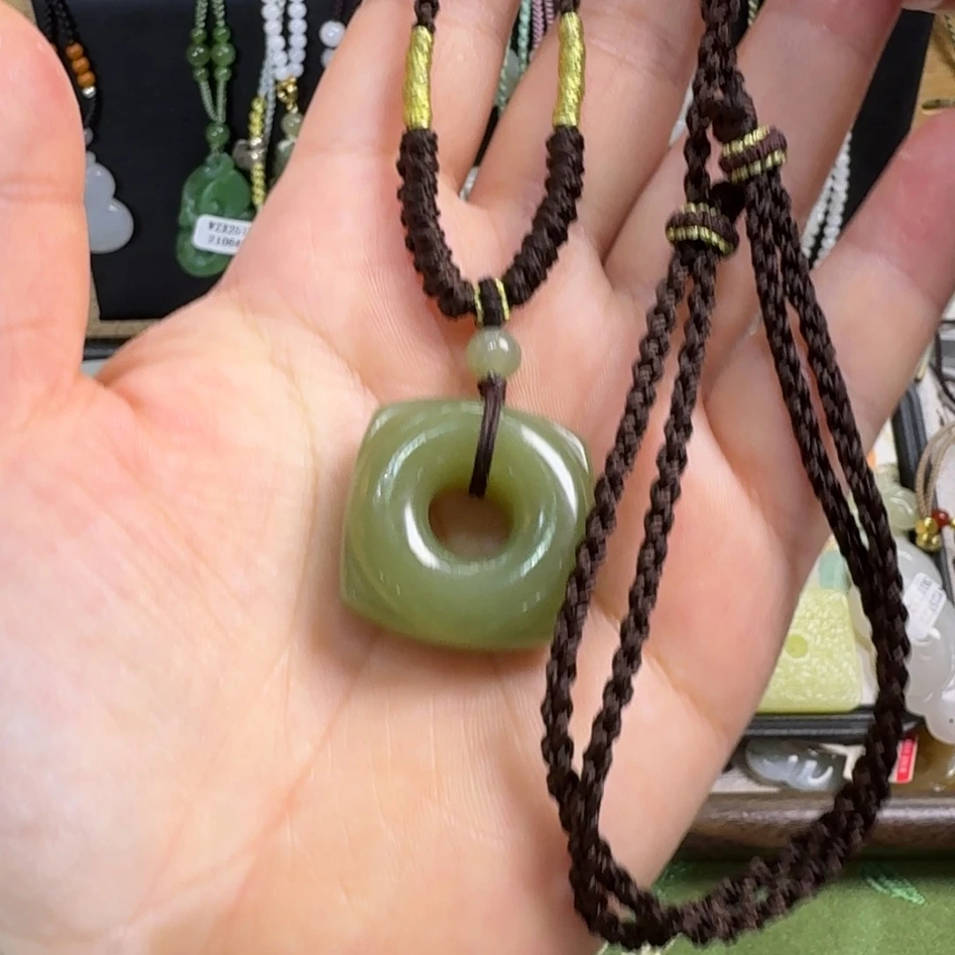 和田玉未镶嵌吊坠(不含链)