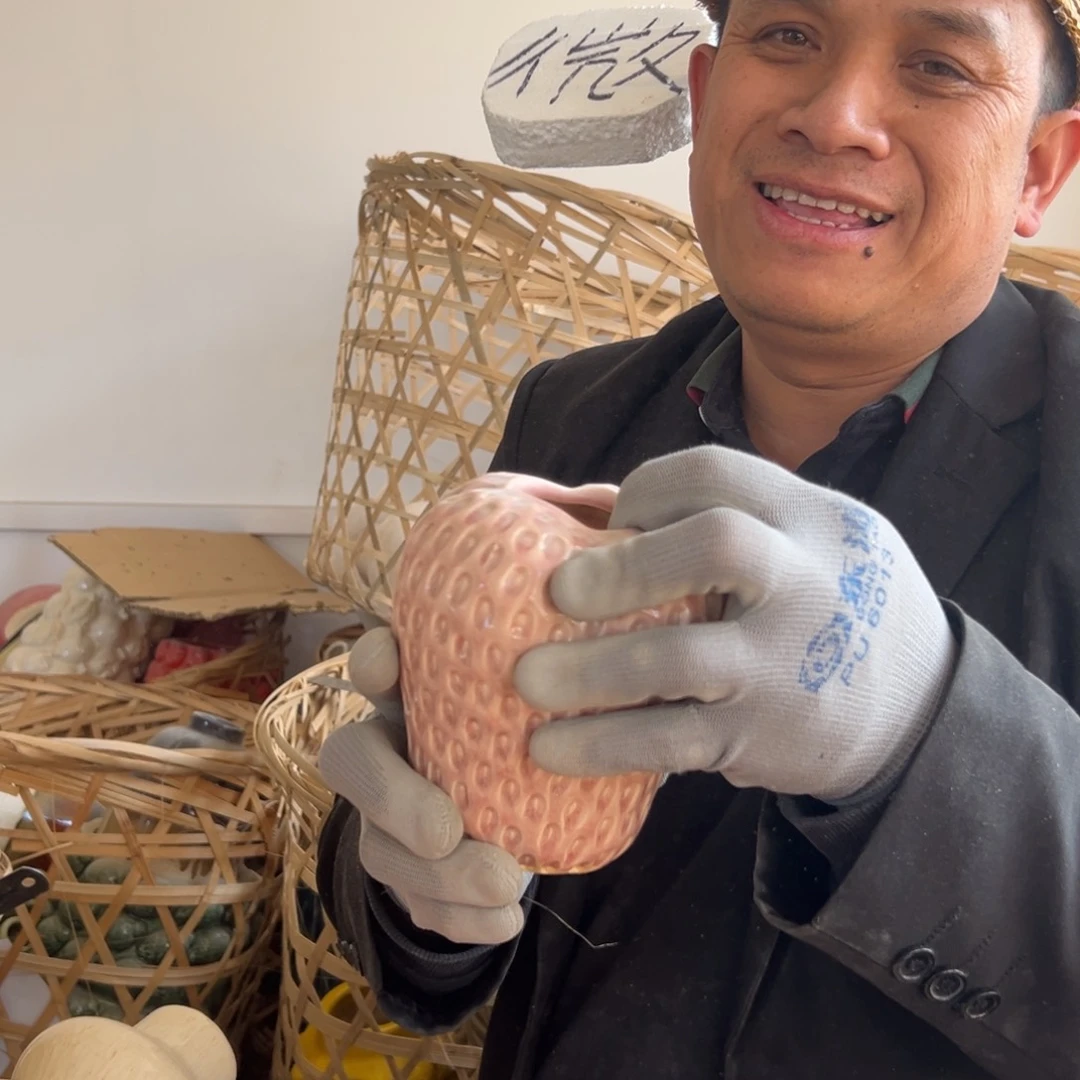 摆件109 号高中低温陶瓷工艺瓶（部分微瑕）