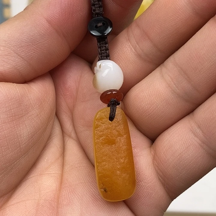 未镶嵌蜜蜡裸石吊坠4