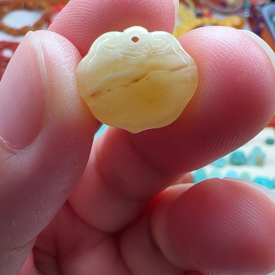 未镶嵌吊坠(不含链)琥珀