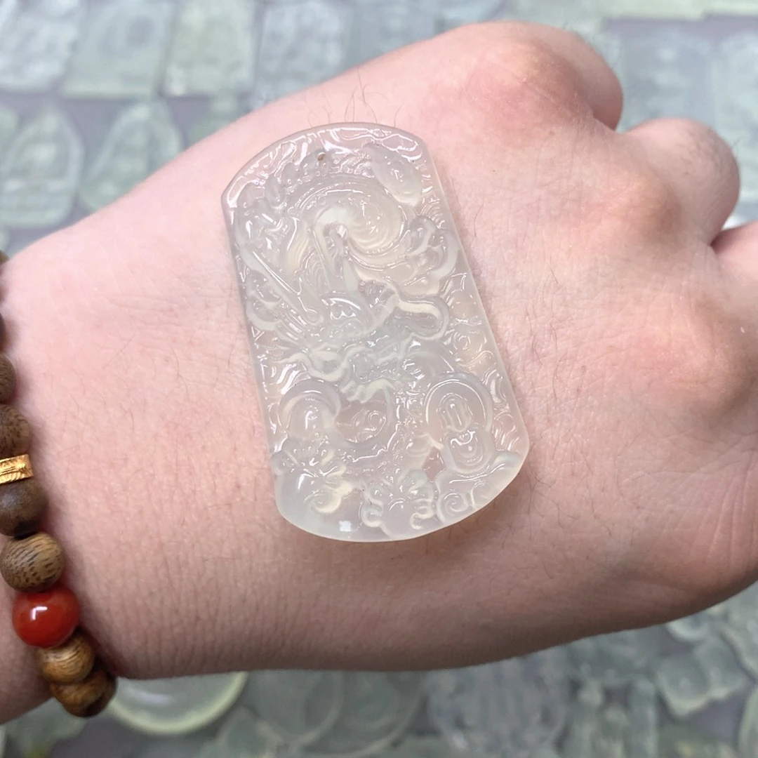 蛇纹石玉颈饰未镶嵌盐****2