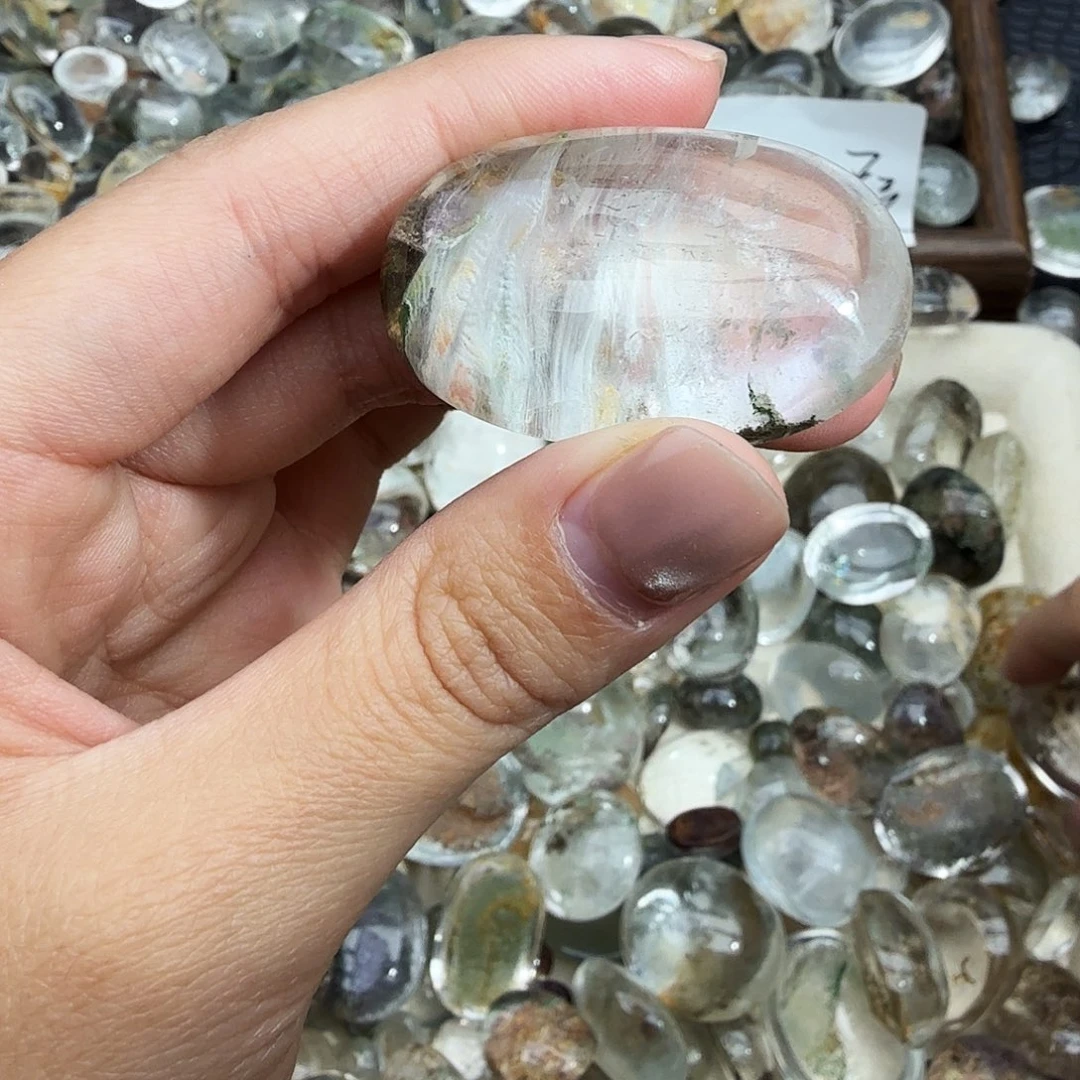 王***安珠宝半成品水晶未镶嵌