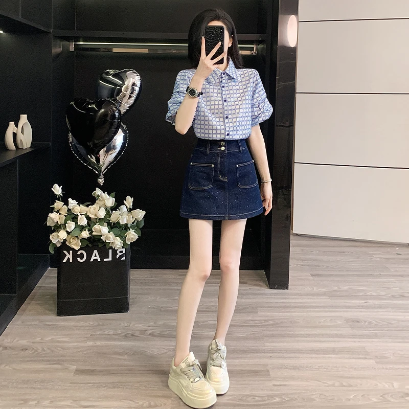 夏季薄款短袖翻领衬衫时尚显瘦休闲通勤蓝色格纹百搭单排多扣上衣