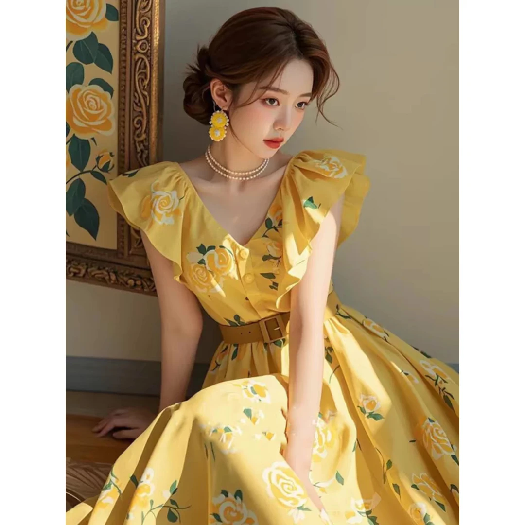 夏季法式小众不撞款沙滩海边度假黄色玫瑰印花小飞袖连衣裙子女