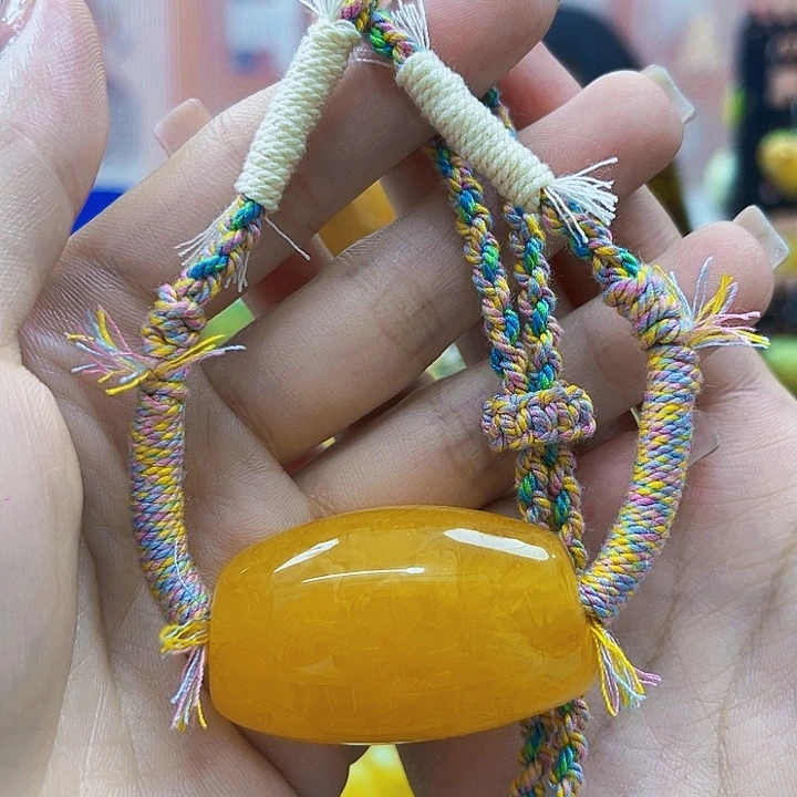 蜜蜡未镶嵌裸石吊坠