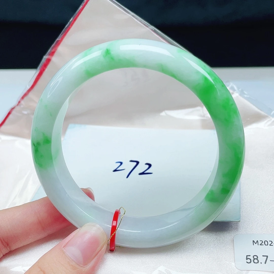 翡翠未镶嵌手镯正圈58.7