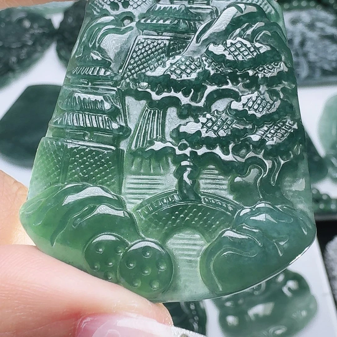 翡翠未镶嵌颈饰111