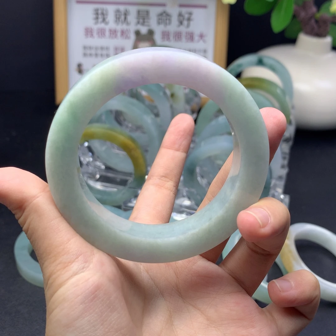 乐****定制翡翠未镶嵌翡翠手镯