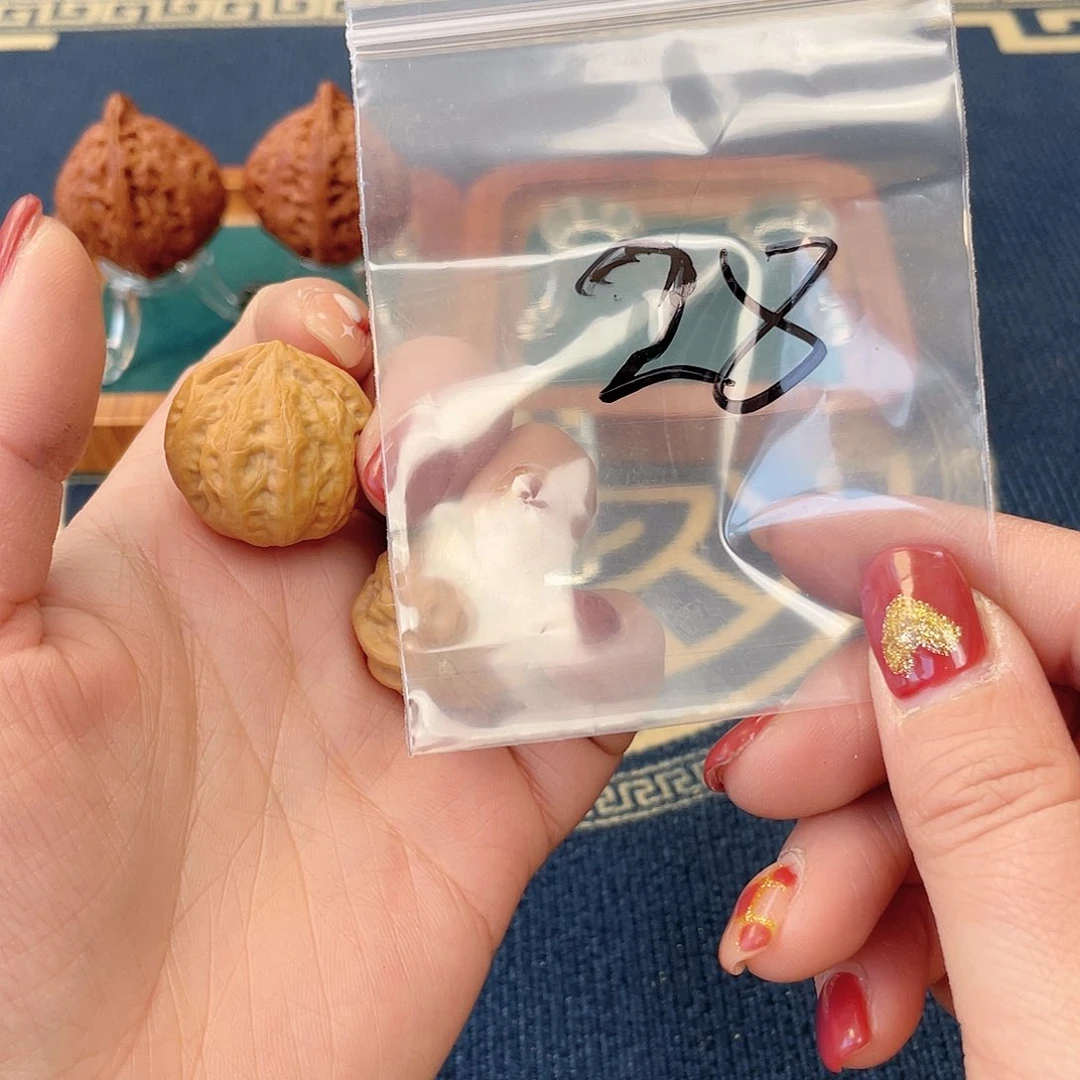 文玩核桃把件赤伶