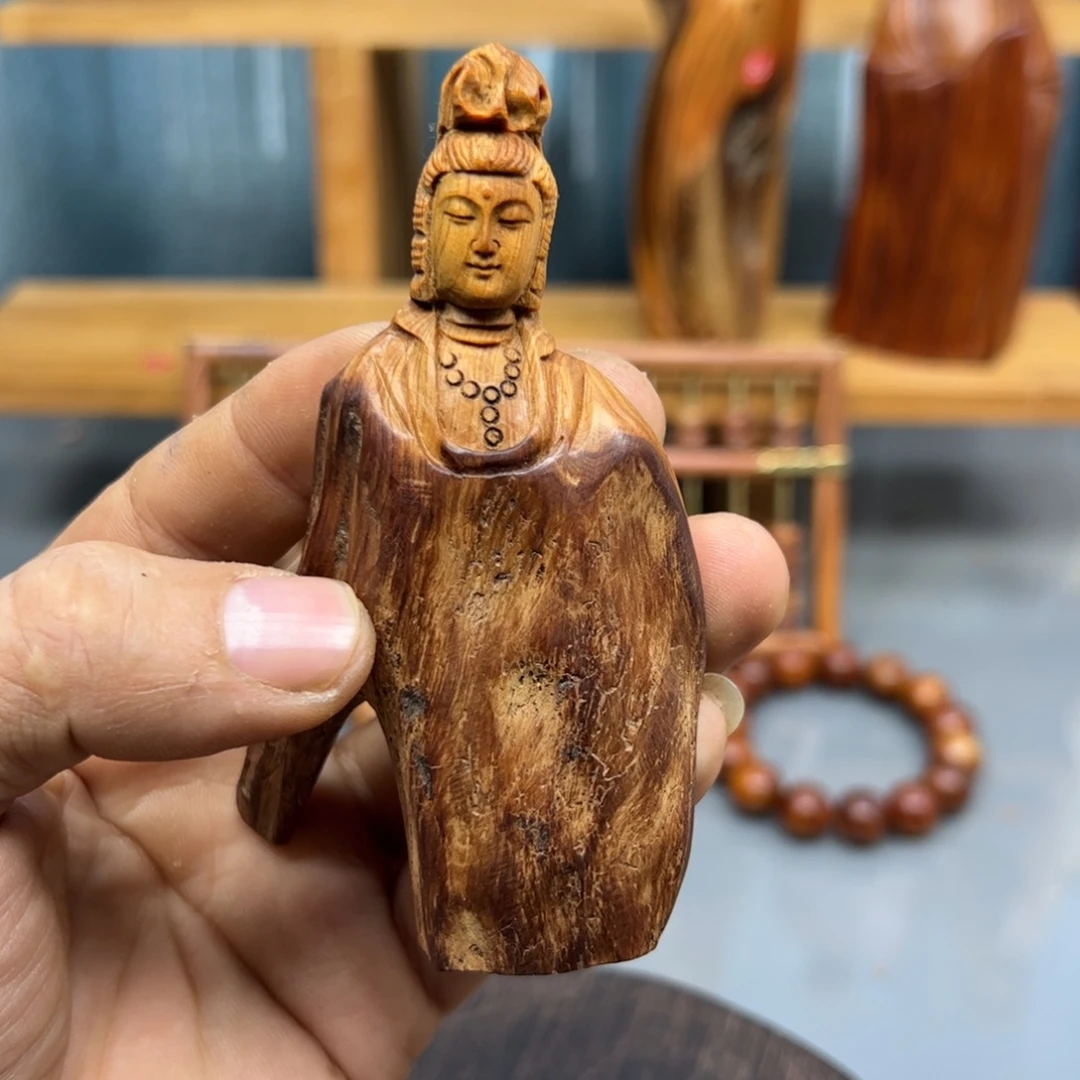 刘***哥木崖柏木摆件手把件