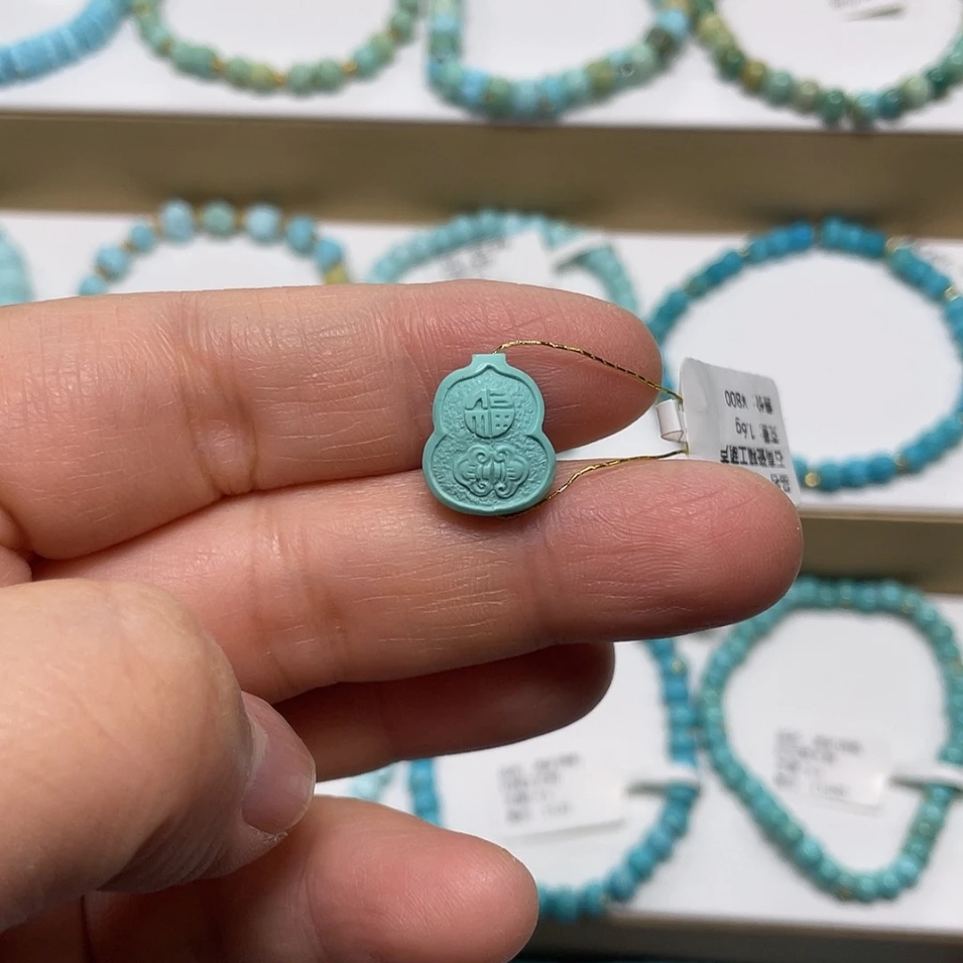 绿松石未镶嵌珠宝奇石031