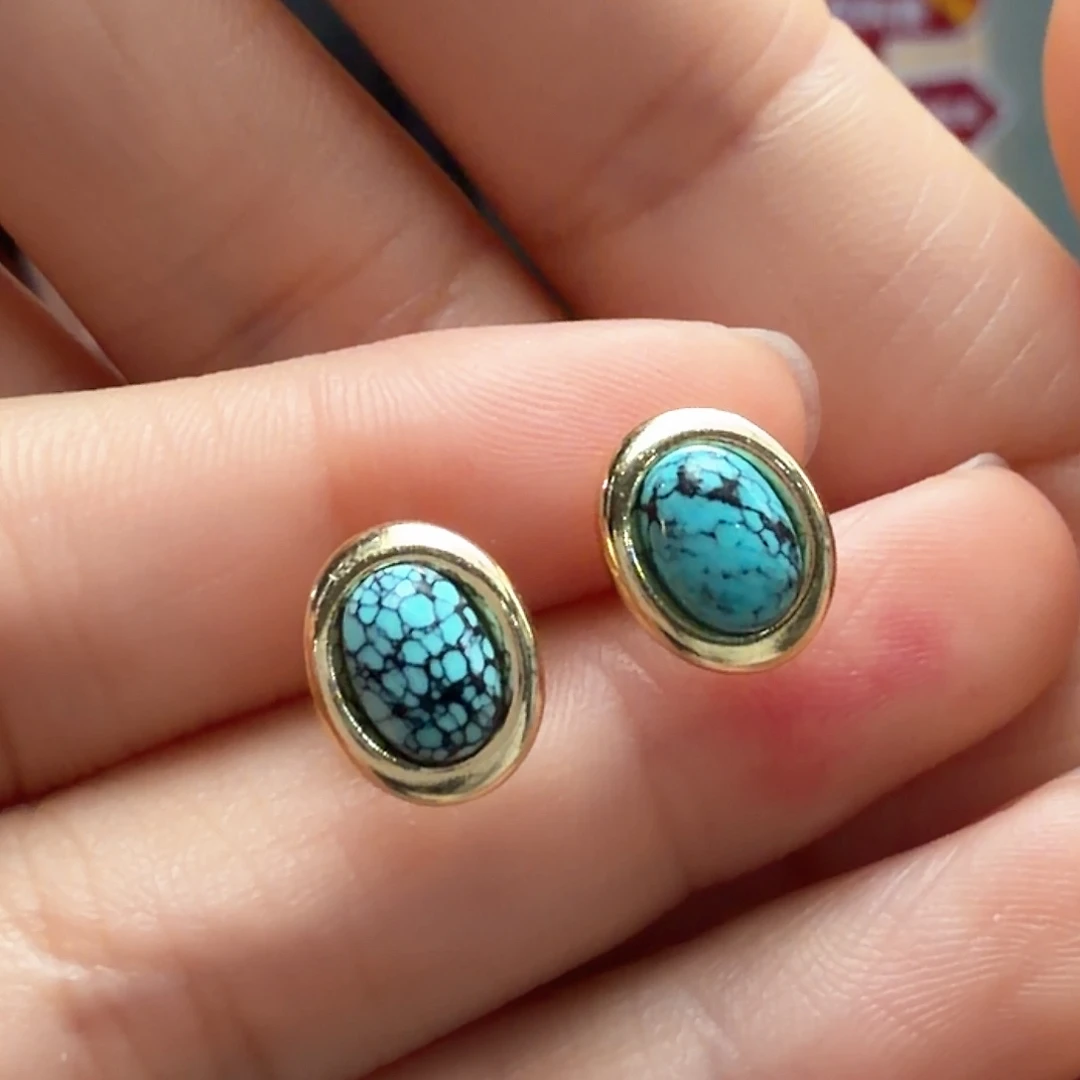 绿松石未镶嵌耳饰